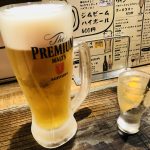 ビールとお通しのメロンのシロップ漬けとスパークリングワイン！